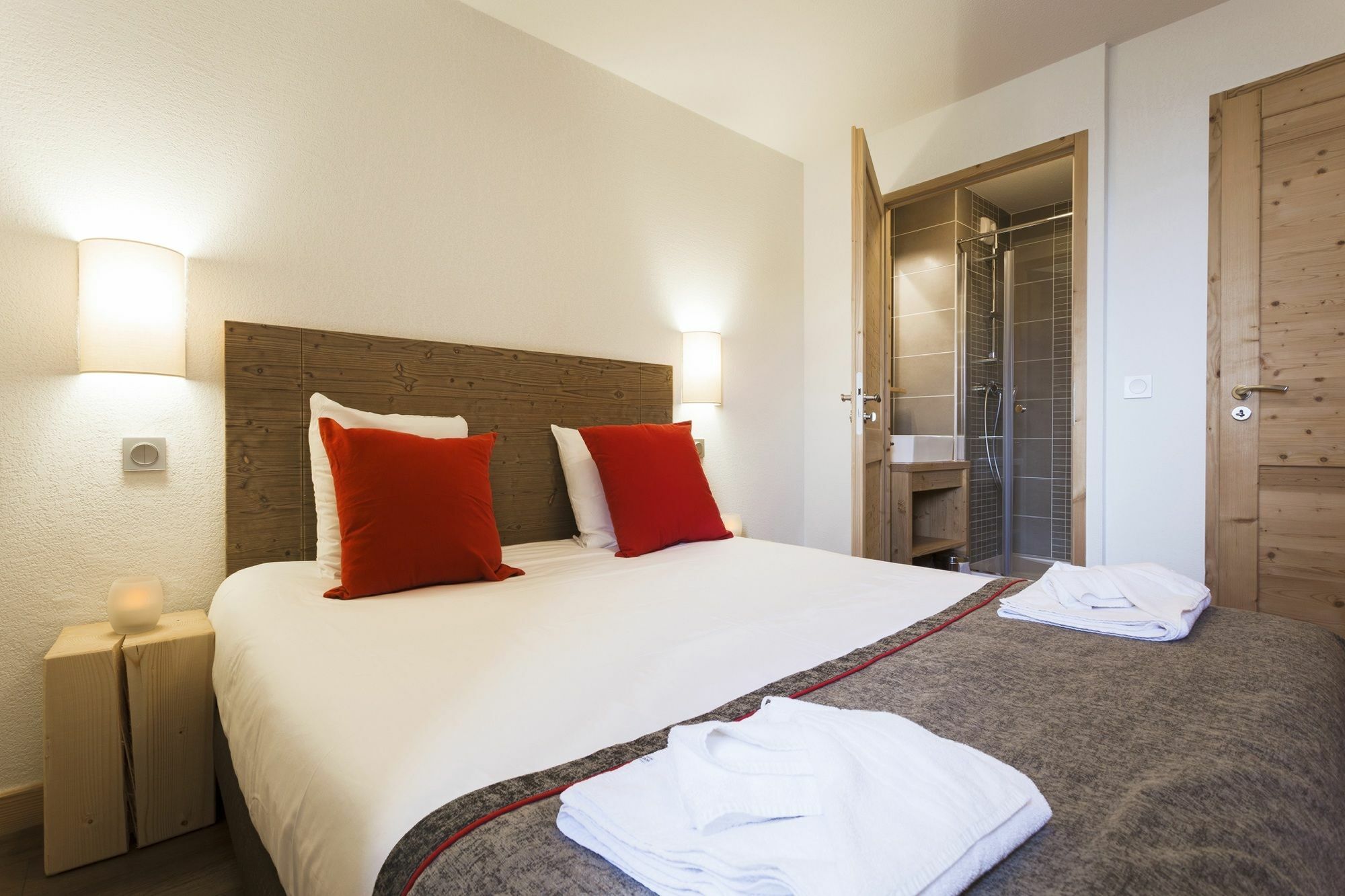 Residence Club Mmv Le Coeur Des Loges Сен-Мартен-де-Бельвиль Экстерьер фото
